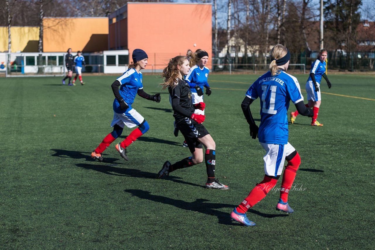 Bild 181 - B-Juniorinnen Halbfinale SVHU - Holstein Kiel : Ergebnis: 3:0